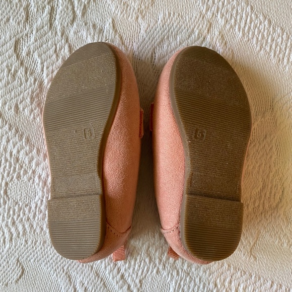 Toddler Size 5 Shoes - Picture 4 of 4